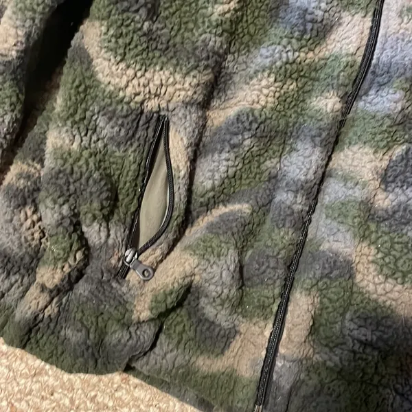 Arie camo teddy zip up Size XS - Image 2