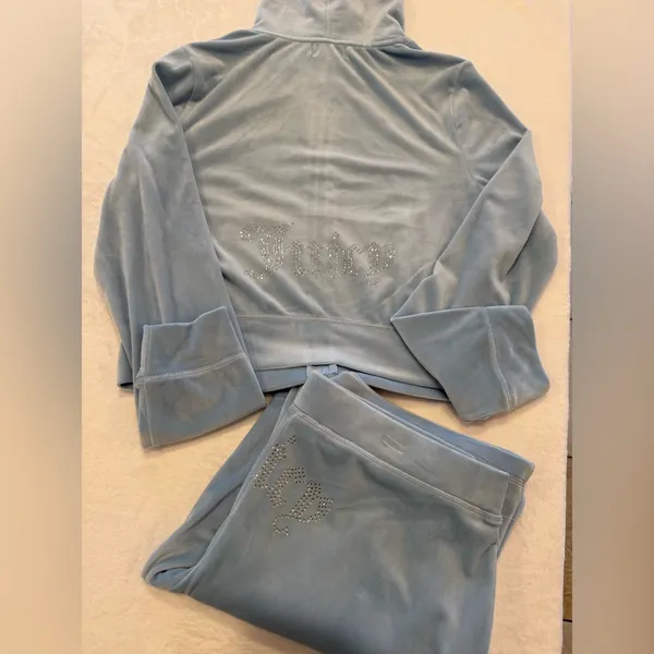 Juicy Couture Sky Blue Velour Set tracksuit size large - Image 3