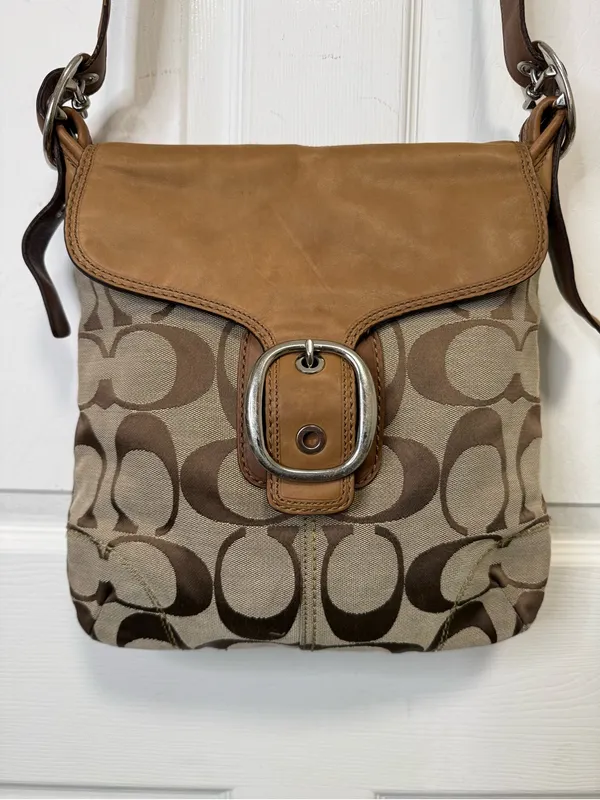 Coach Vintage Tan and Brown Signature Canvas Crossbody Bag - Image 2