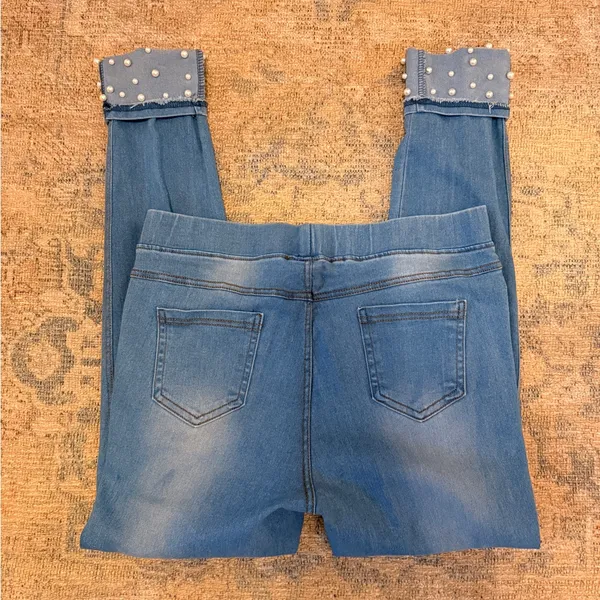 JVINI NWOT High Rise Distressed Jeggings with Pearl Cuffs - Image 2