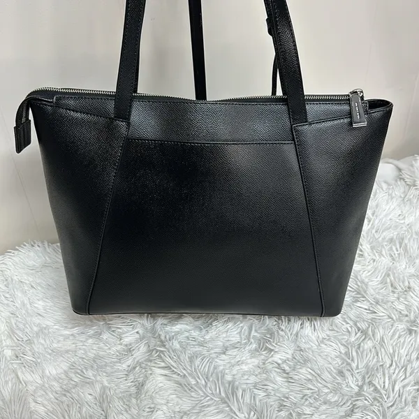 Micheal Kors Maddie Medium Crossgrain Leather Tote Bag - Image 3