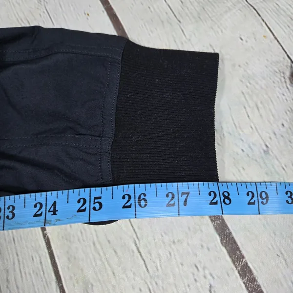 Quince‎ Mid-Rise Performance Tech Jogger Black Small - Image 8