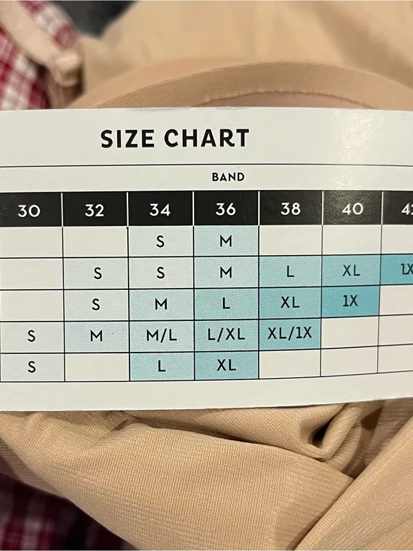 🌸ASSETS BY SPANX STRAPLESS CUPPED SHAPING BODYSUIT SIZE SMALL🌸 - Image 5