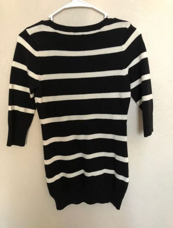 Sweater Top Size M - Image 2