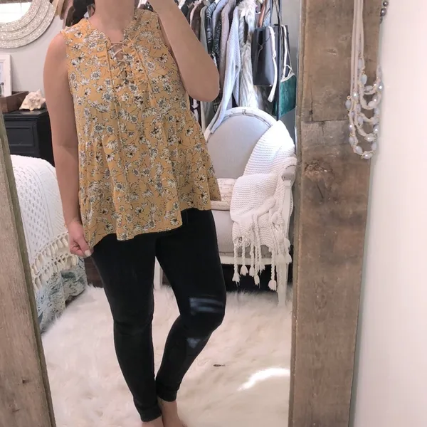ENTRO size large mustard floral boho babydoll top - Image 3