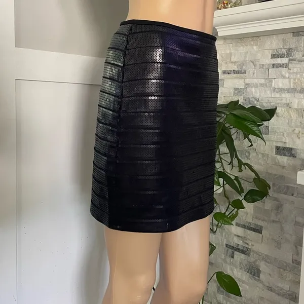 Express Sequin Mini Skirt Sz 2 - Image 2