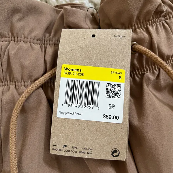 NWT NIKE Sportswear Everyday Modern High Rise Woven Shorts - Image 5