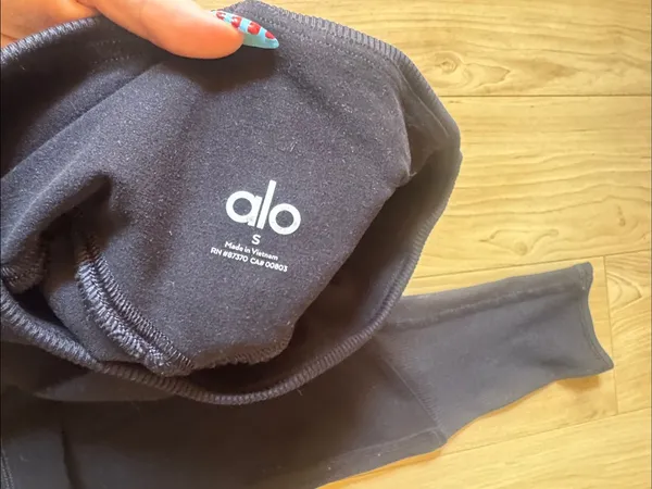 Alo Black High-Waist Athletic Leggings - Image 3