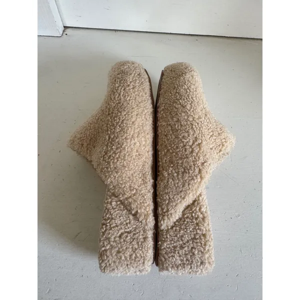 Free People beige fuzzy mules size‎ 8 - Image 11