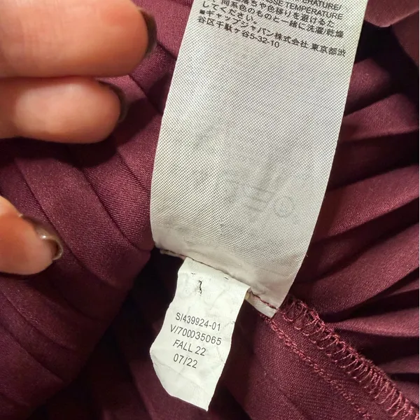 Banana Republic Burgundy Satin Pleated Cami Top XL Crossback NWT - Image 9