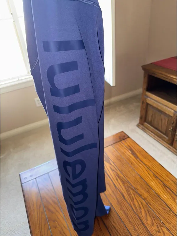 Lululemon Align High Rise 25” Graphic, Night Sea Size 6 NWT - Image 5