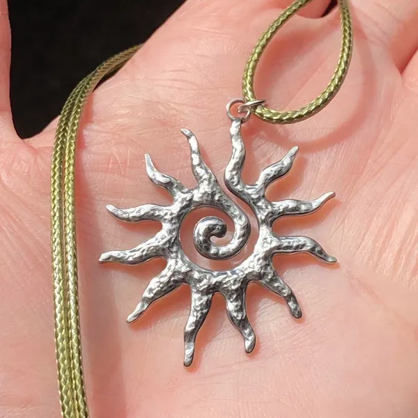 Handmade stainless steel sun boho retro vintage style necklace☀️ - Image 5