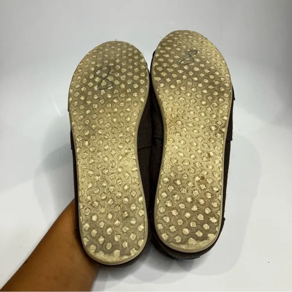 Gray classic Tom’s flats size women’s‎ 8 - Image 6