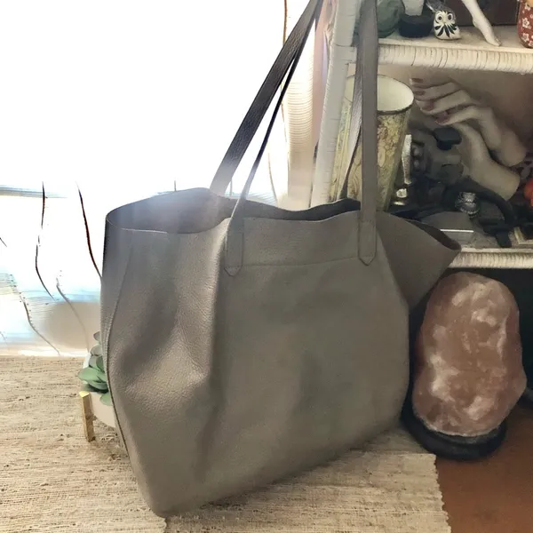 Cuyana leather Tote Bag - Image 2