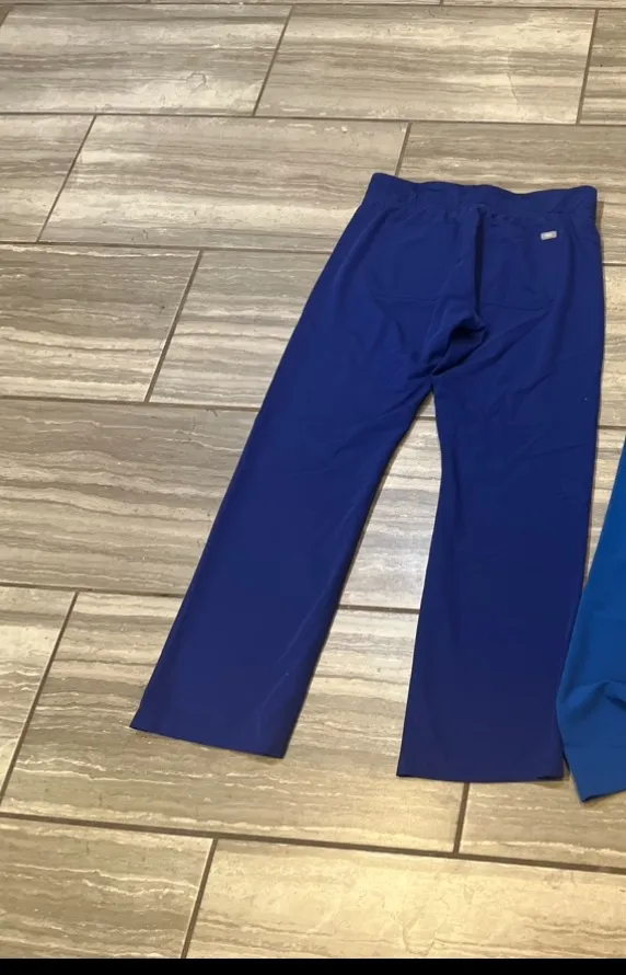 FIGS sz M Scrub Pants! No :( - Image 2