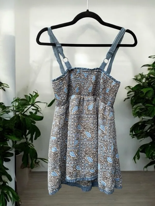 Theme Smocked Flowy Tank Top Large - Image 2