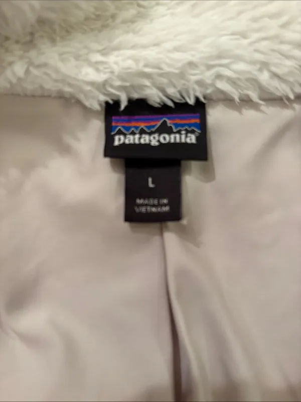 Patagonia Women’s Cream Sherpa Full-Zip Jacket - Image 4