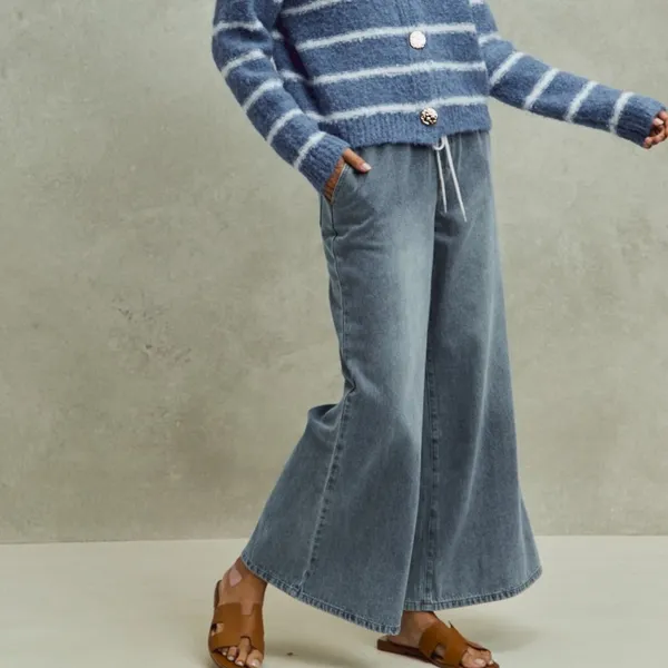 SO ME Mid Rise Elastic Waist Flare Denim‎ Jeans - Image 6