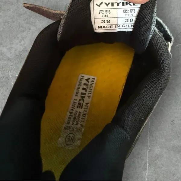 Vitike Athletic‎ Shoes Size 8 - Image 7