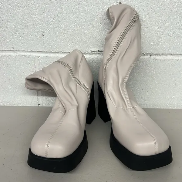 Steve Madden sz8 white Klayton lug sole ankle boot booties mid platform boot 90s - Image 2