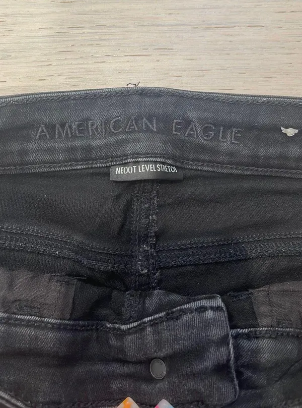 American Eagle Outfitters Distresses Jeans - Image 3
