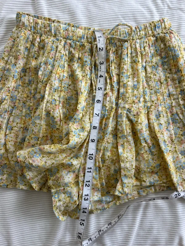 American Eagle Outfitters Yellow Floral Drawstring Flowy Shorts - Image 6
