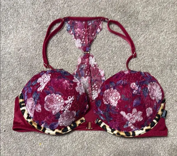 Victoria’s Secret Pink Floral Front Close Lace Push Up Bra Size 32 C - Image 2