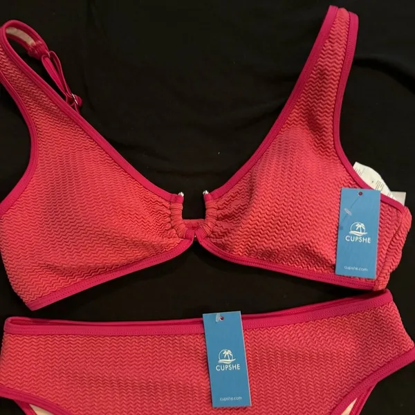 NWT Cupshe Pink Wave U-Ring Bikini Top & High-Rise Bottoms Set - Image 2