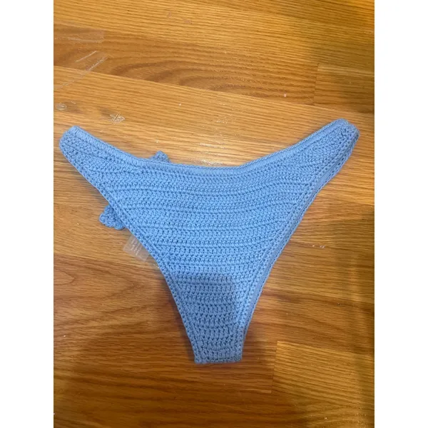 NWT MESHKI Skye Floral Crochet Tie Up Bikini‎ Bottom Blue Size L - Image 4