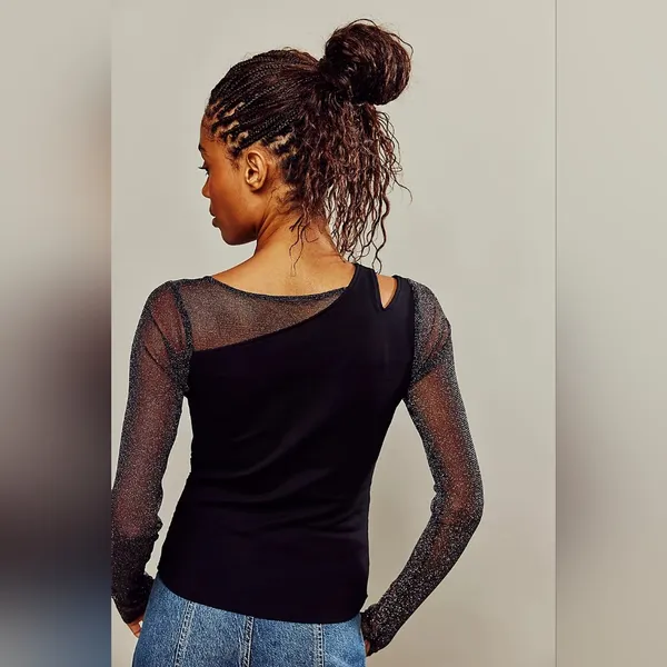 NWT Janelle Layered Top Size S - Image 2