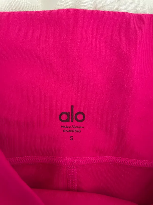 Alo biker shorts - Image 3