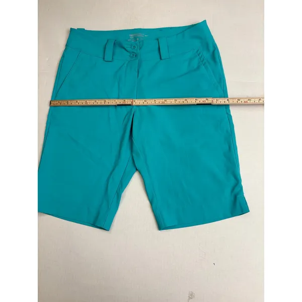Nike Women’s golf Tour Performance sports shorts Bermuda resort wear size 4 - Image 4