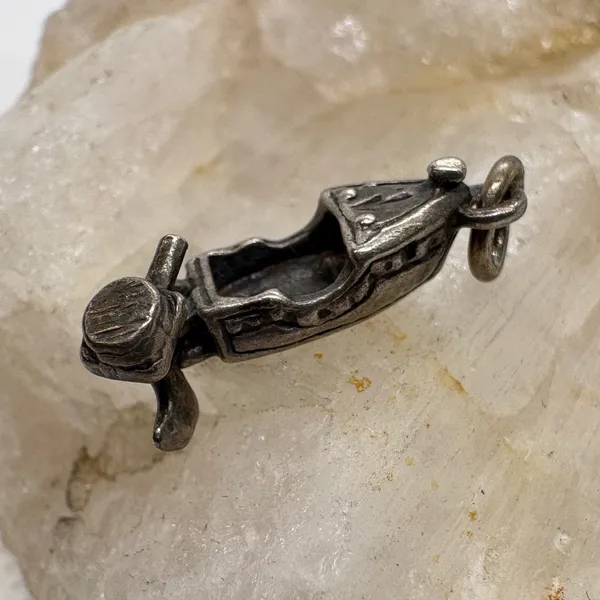 Vintage Sterling Silver Motorboat Charm Movable Rudder Nautical Pendant 1.6g - Image 2