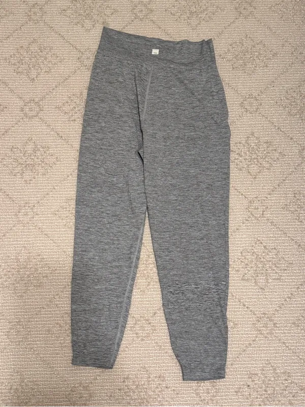 VUORI Light Heather Gray Joggers Small - Image 5