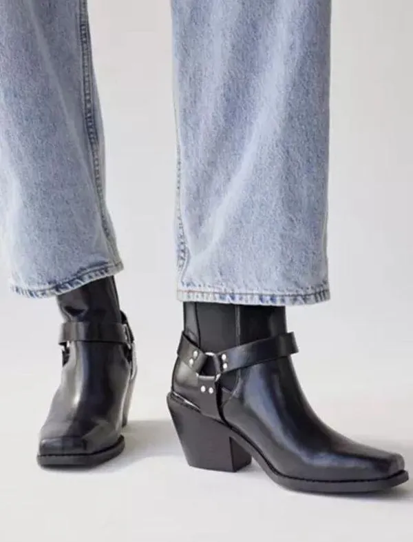 🆕 Urban Outfitters | Uo Lola Square Toe Boot | Black | Size: 8 - Image 4