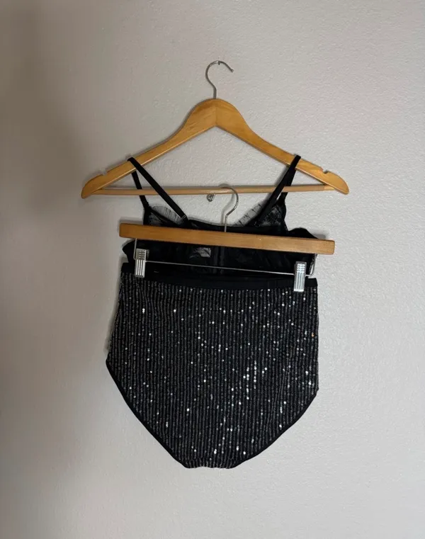 Wild Fable Sequined 2 piece Festival/Rave set - Image 2