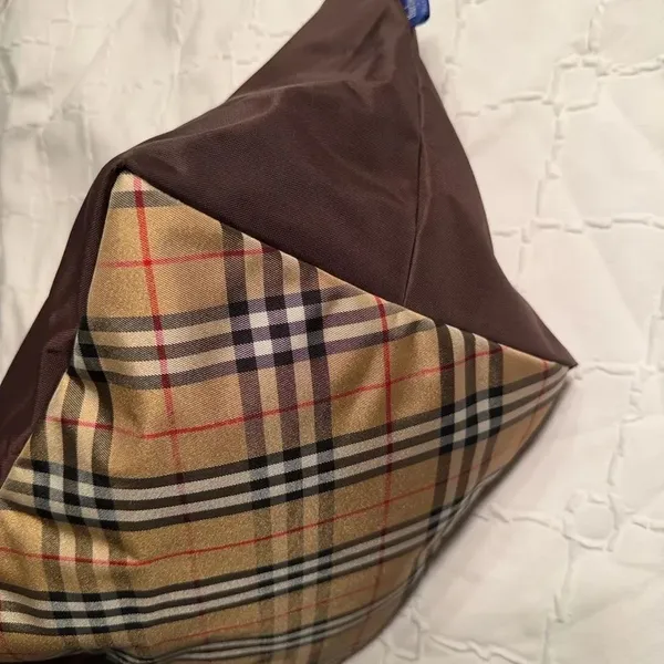 Authentic Burberry Nova Check Blue Label Tote Nylon Bag.(EUC) - Image 7