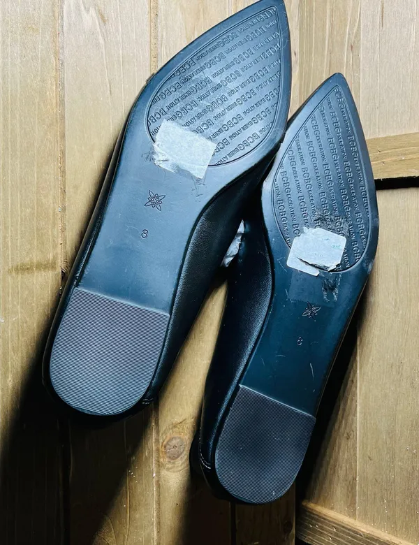 BCBGeneration New in Box Women's Black Kori Pointed Toe Bit Flats black size 8 - Image 7