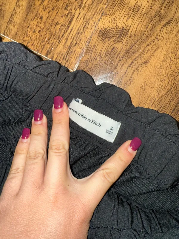 Abercrombie Black Joggers Small - Image 3