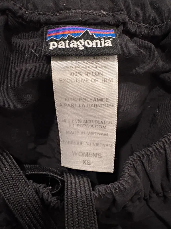 Black Patagonia Baggies size XS - Image 3