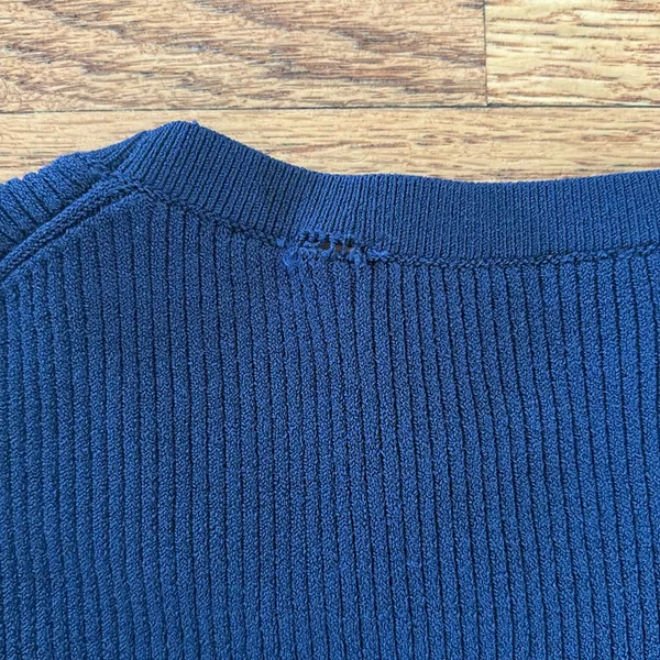 Theory blue tshirt - Image 3