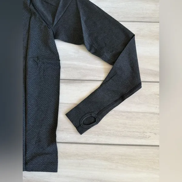 Gymshark Vital Seamless 2.0 Light Long Sleeve Top Black Small NWT - Image 8