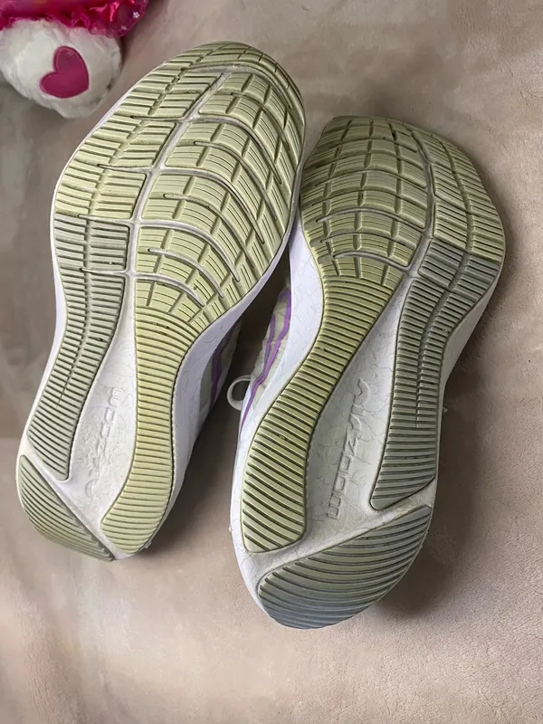 Nike Winflo 8 Running Women Shoes - Sizes 9.5 - Image 7