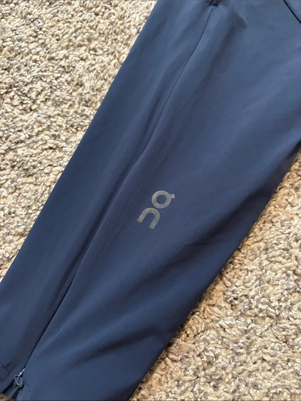 On Clouds Lightweight Pants size XS Blue - Image 6
