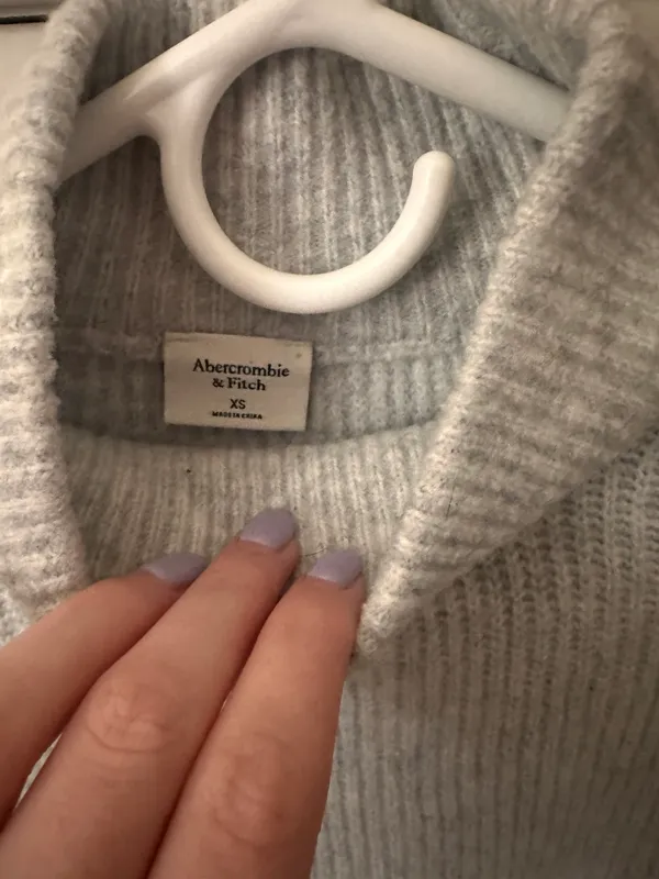 Abercrombie Sweater - Image 2