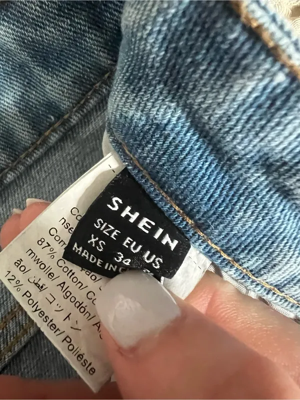 SHEIN Light Blue Denim Mini Skirt with Frayed Hem - Image 3