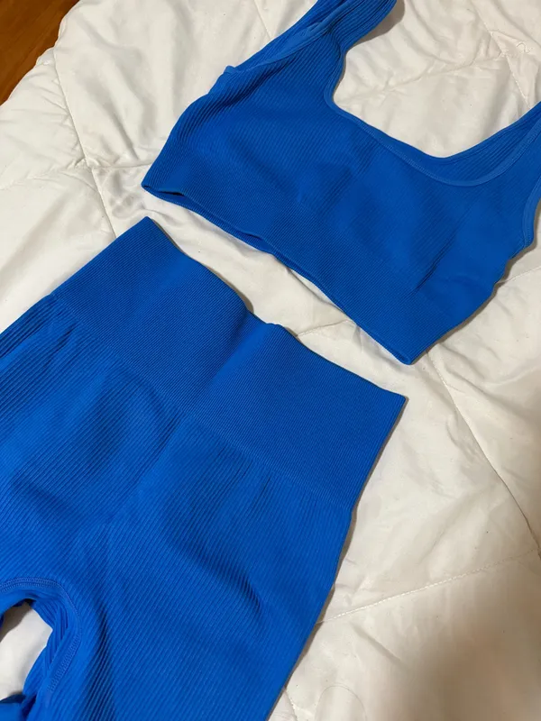 Amazon Workout Set - Image 2