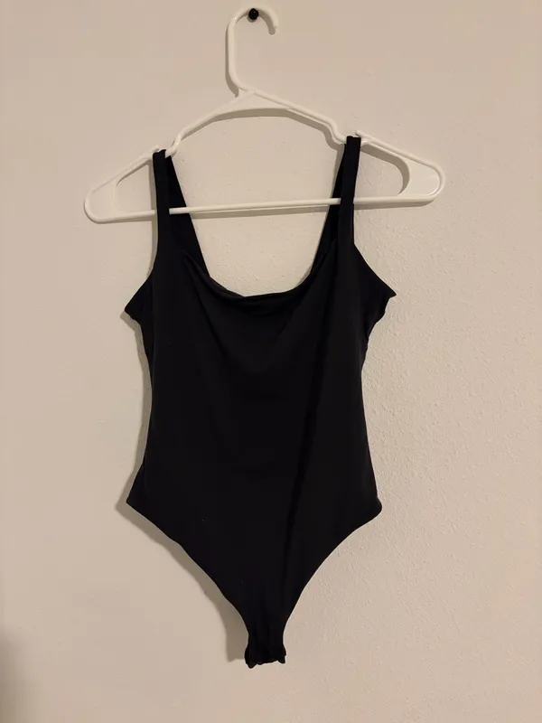 SKIMS Fits Everybody Bodysuit Cami - Image 2