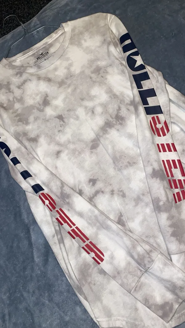 Hollister Long Sleeve - Image 3