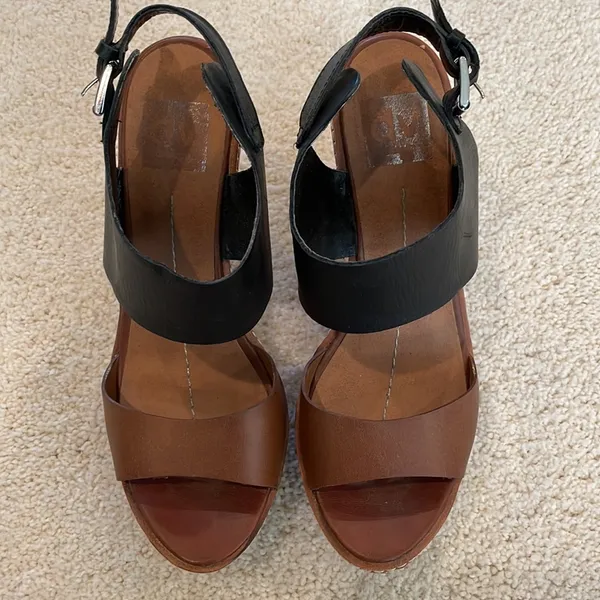 DOLCE VITA Janna two-tone wedge sandals SZ 8.5 - Image 5